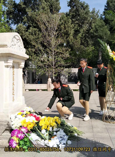 矛_庄白求恩扫墓zd.jpg 矛_庄白求恩扫墓zd.jpg