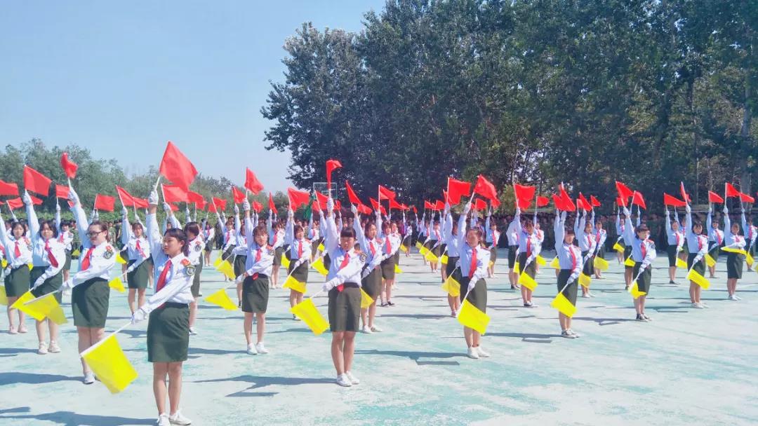 矛_庄白求恩d院红l灯.jpg 矛_庄白求恩d院红l灯.jpg