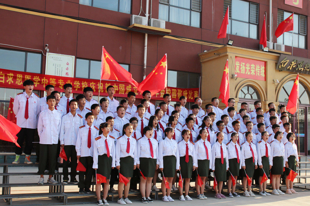 唱响�U�色旋律 心随���国��N��