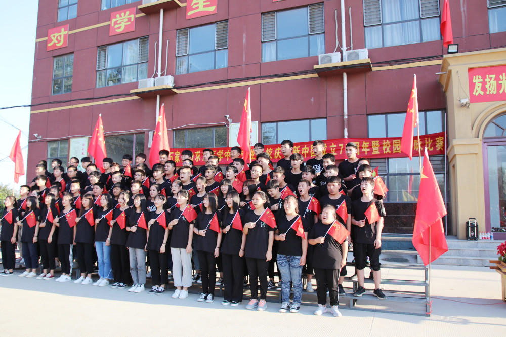 唱响�U�色旋律 心随���国��N��