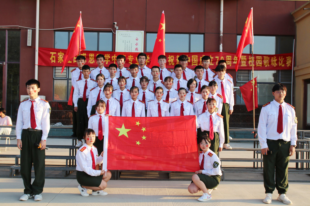 唱响�U�色旋律 心随���国��N��