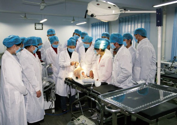 石家莊白求恩醫(yī)學(xué)院護(hù)理招生.jpg