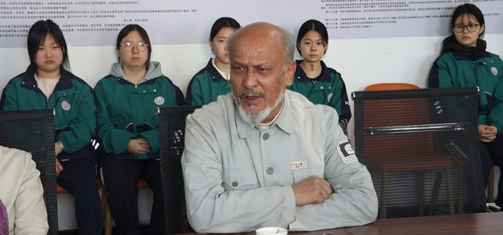 石家莊白求恩醫(yī)學(xué)院座談會02.png